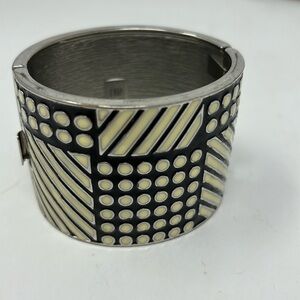 BR Banana Republic Cuff Bracelet 50mm wide Modern wide cuff enamel